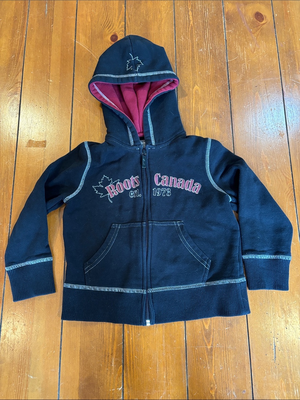 Vintage Roots Kids Canada Black Hooded Zip Sweatshirt Size S/P (5-6 yrs) GUC